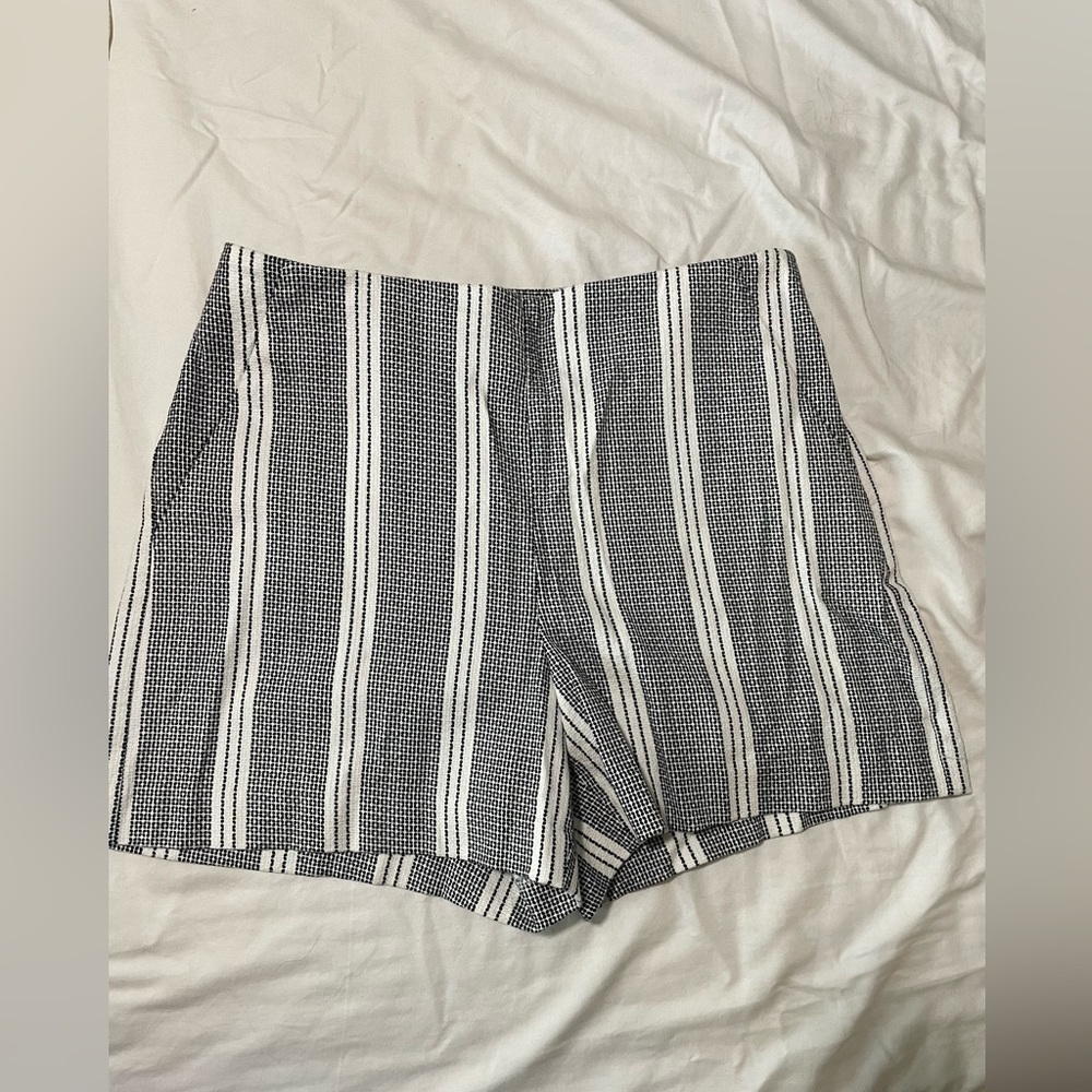 Ann Taylor women’s shorts